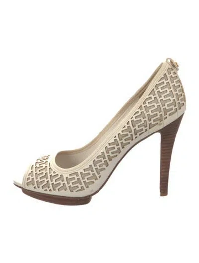 Pre-owned Tory Burch Leather Lasercut Accents Pumps In White