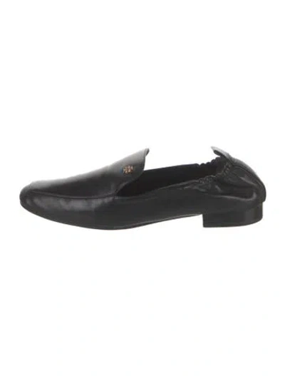 Pre-owned Tory Burch Leather Loafers In Black