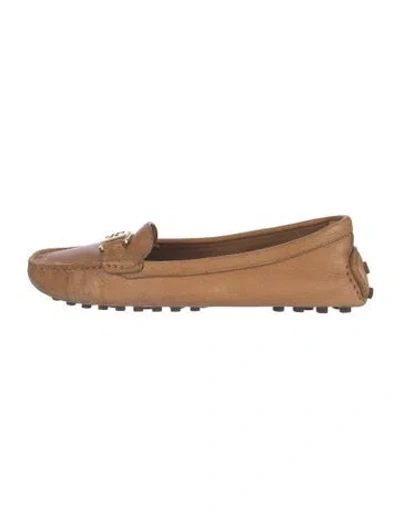 Pre-owned Tory Burch Leather Loafers In Brown