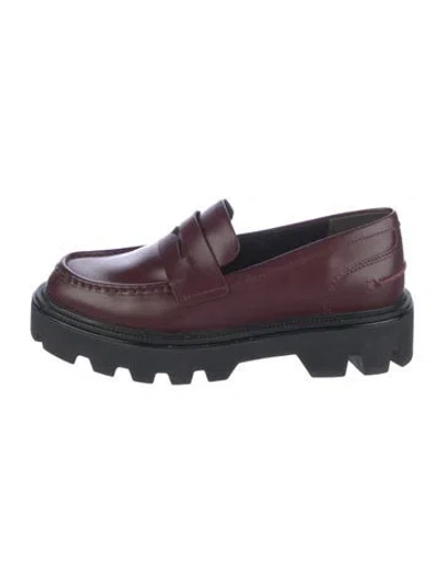 Pre-owned Tory Burch Leather Loafers In Burgundy