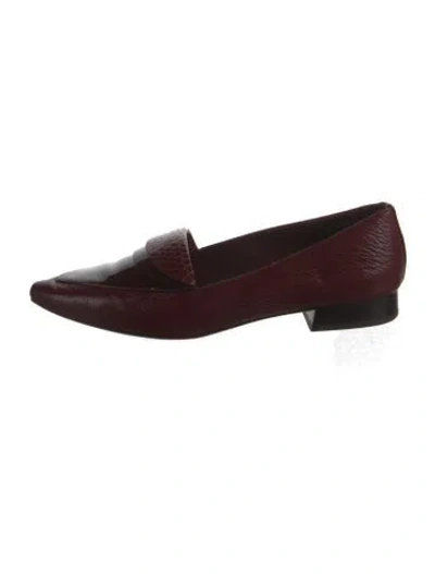Pre-owned Tory Burch Leather Loafers In Burgundy