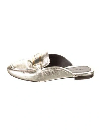 Pre-owned Tory Burch Leather Loafers In Gold/metallic