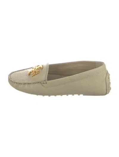 Pre-owned Tory Burch Leather Loafers In Green