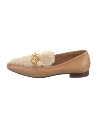 Pre-owned Tory Burch Leather Loafers In Neutral