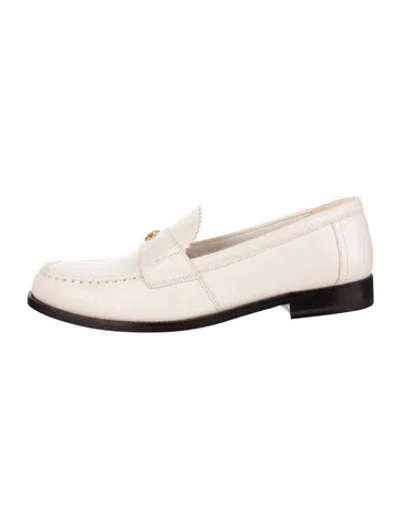 Pre-owned Tory Burch Leather Loafers In Neutrals