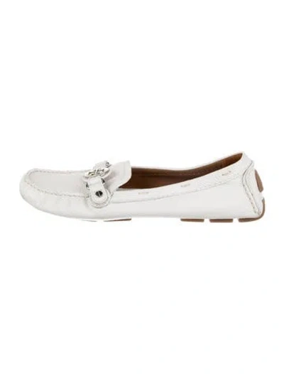 Pre-owned Tory Burch Leather Loafers In White