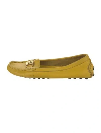 Pre-owned Tory Burch Leather Loafers In Yellow