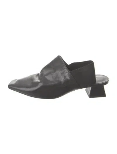 Pre-owned Tory Burch Leather Mules In Black