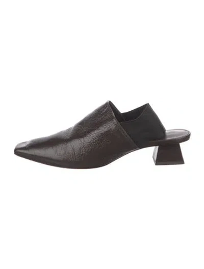Pre-owned Tory Burch Leather Mules In Brown