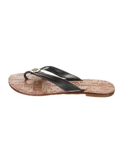Pre-owned Tory Burch Leather Patterned Flip Flops In Black