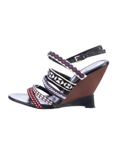 Pre-owned Tory Burch Leather Patterned Pumps In Black
