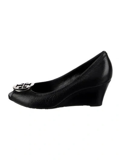 Pre-owned Tory Burch Leather Pumps In Black