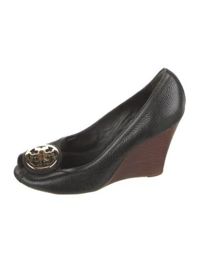 Pre-owned Tory Burch Leather Pumps In Black