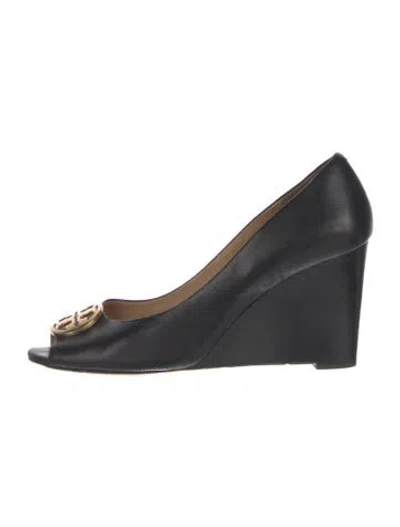 Pre-owned Tory Burch Leather Pumps In Black