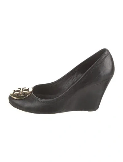 Pre-owned Tory Burch Leather Pumps In Black