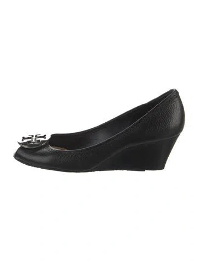 Pre-owned Tory Burch Leather Pumps In Black