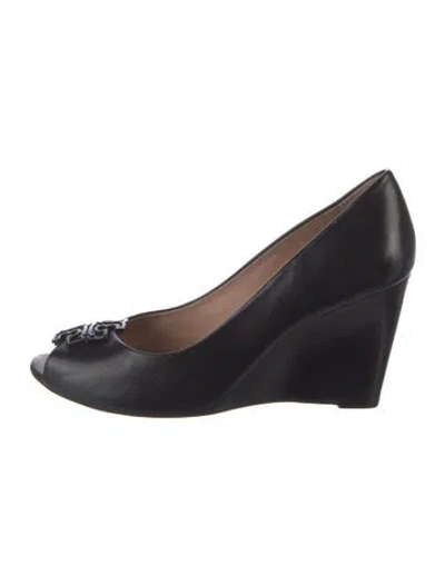 Pre-owned Tory Burch Leather Pumps In Black