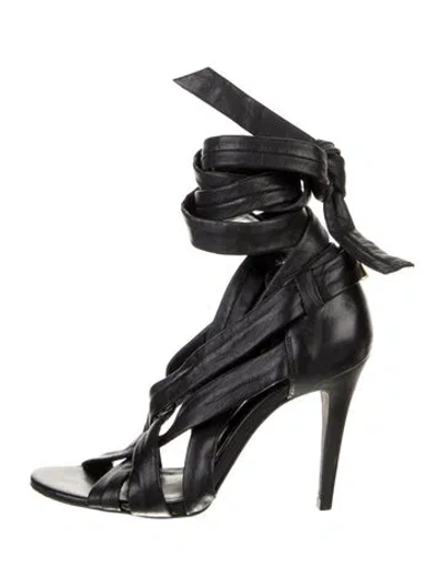 Pre-owned Tory Burch Leather Pumps In Black