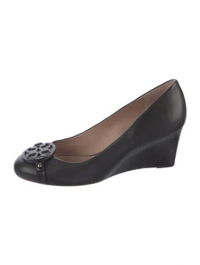 Pre-owned Tory Burch Leather Pumps In Black