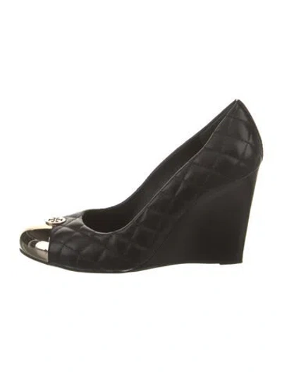 Pre-owned Tory Burch Leather Pumps In Black