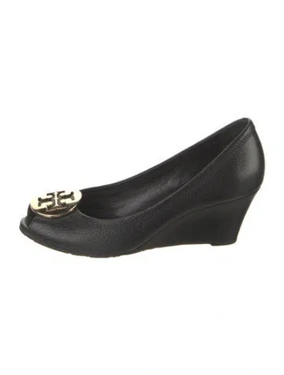 Pre-owned Tory Burch Leather Pumps In Black
