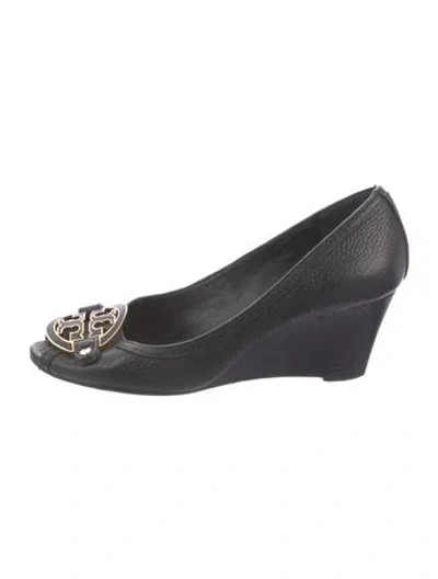 Pre-owned Tory Burch Leather Pumps In Black