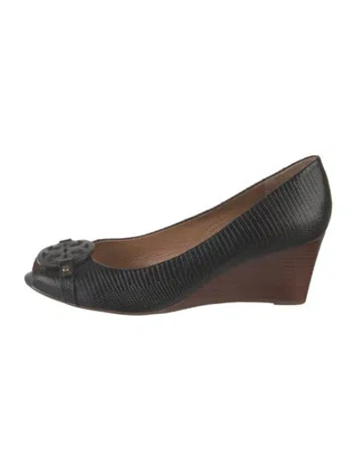 Pre-owned Tory Burch Leather Pumps In Black