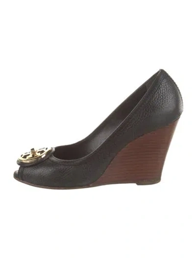 Pre-owned Tory Burch Leather Pumps In Black