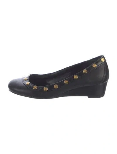 Pre-owned Tory Burch Leather Pumps In Blue