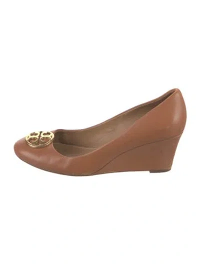 Pre-owned Tory Burch Leather Pumps In Brown/neutrals