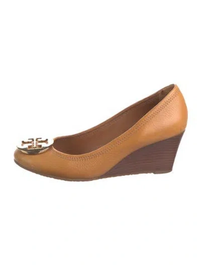 Pre-owned Tory Burch Leather Pumps In Orange