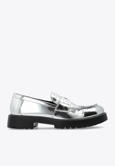 TORY BURCH LOGO PLAQUE METALLIC CLASSIC LUG LOAFERS