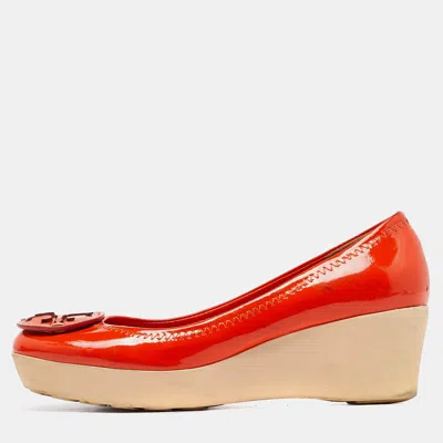 Pre-owned Tory Burch Orange Patent Leather Wedge Platform Pumps Size 36