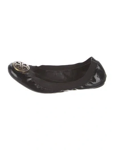 Pre-owned Tory Burch Patent Leather Ballet Flats In Black