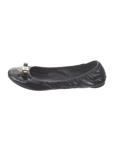 Pre-owned Tory Burch Patent Leather Ballet Flats In Black