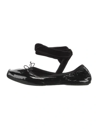 Pre-owned Tory Burch Patent Leather Ballet Flats In Black