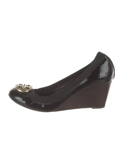 Pre-owned Tory Burch Patent Leather Ballet Flats In Black