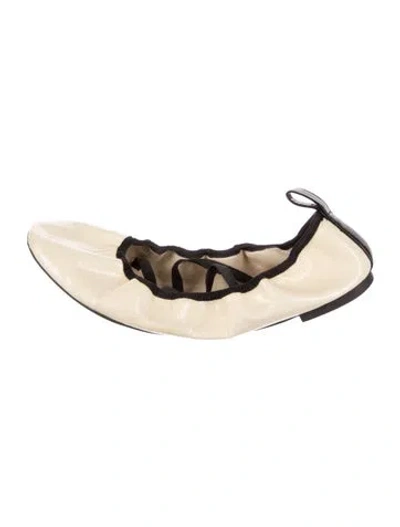 Pre-owned Tory Burch Patent Leather Ballet Flats In Neutral