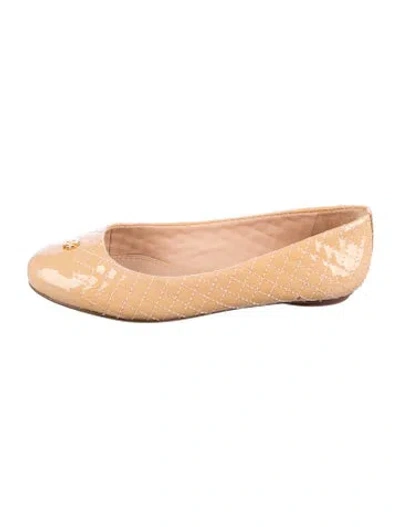 Pre-owned Tory Burch Patent Leather Ballet Flats In Neutral