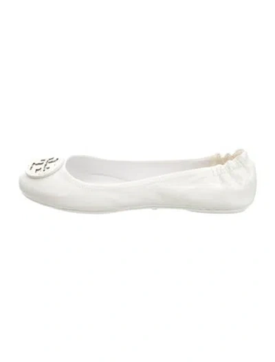 Pre-owned Tory Burch Patent Leather Ballet Flats In White