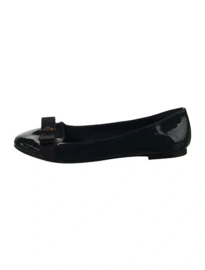 Pre-owned Tory Burch Patent Leather Bow Accents Ballet Flats In Black