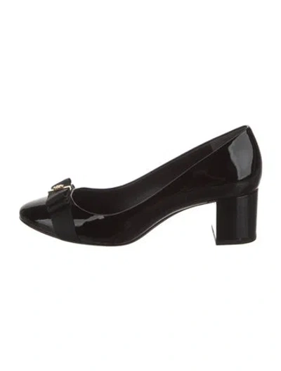 Pre-owned Tory Burch Patent Leather Bow Accents Pumps In Black