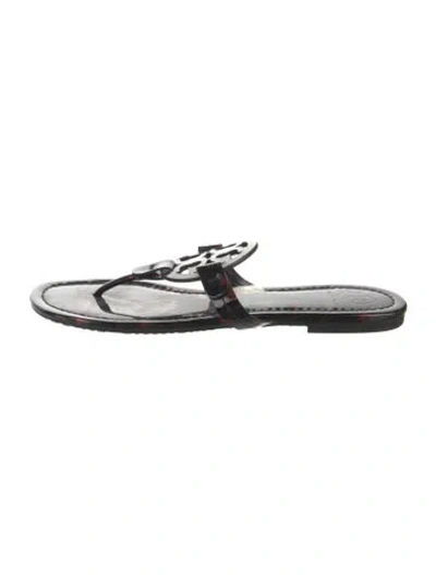 Pre-owned Tory Burch Patent Leather Cutout Accent Slides In Black