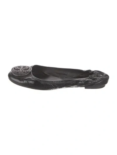 Pre-owned Tory Burch Patent Leather Flats In Black