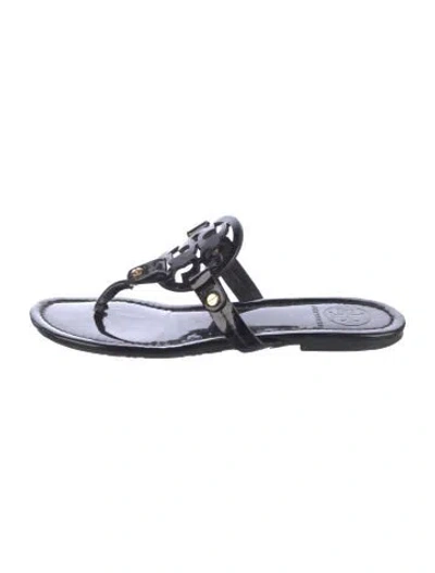 Pre-owned Tory Burch Patent Leather Flip Flops In Black