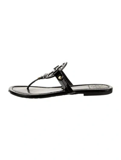 Pre-owned Tory Burch Patent Leather Flip Flops In Black