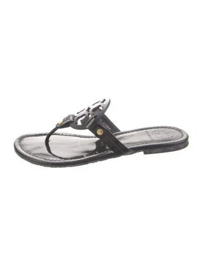 Pre-owned Tory Burch Patent Leather Flip Flops In Black