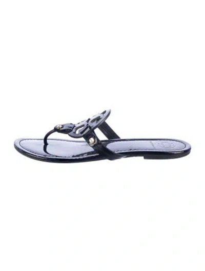Pre-owned Tory Burch Patent Leather Flip Flops In Black