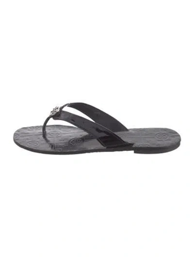 Pre-owned Tory Burch Patent Leather Flip Flops In Black