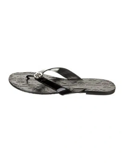 Pre-owned Tory Burch Patent Leather Flip Flops In Black